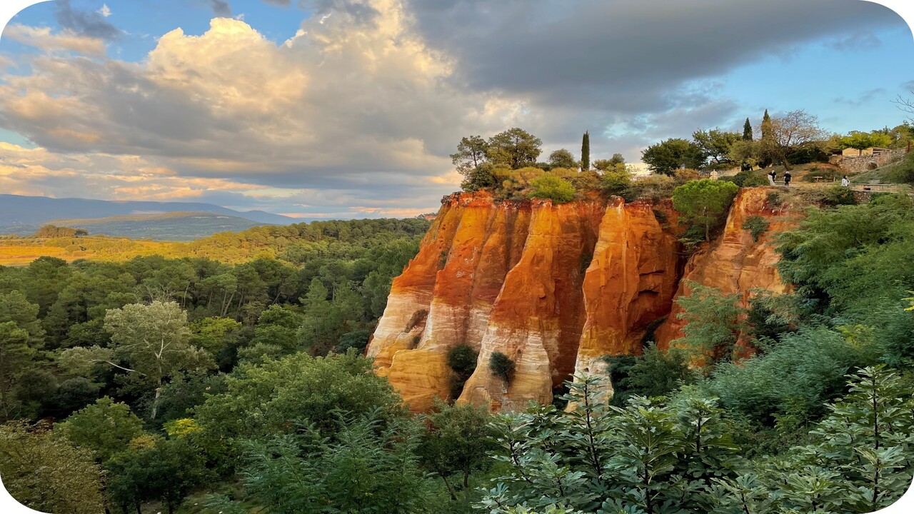 Roussillon%2B%25ED%2581%25AC%25EA%25B8%25B0%25EC%25A1%25B0%25EC%25A0%2588.jpg